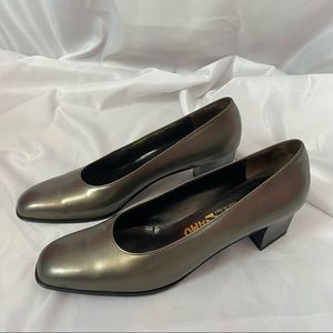 Ferragamo Gunmetal Round Toe Pumps, size 7.5AA